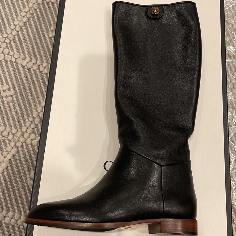 💯Authantic Gucci leather boots new